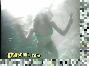 Teen ivana sexed up underwater - more of her at grope-cam.com.mp4