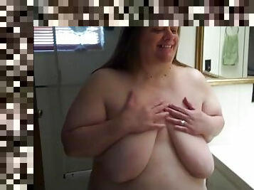 BBW Victoria Exposed