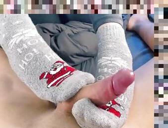The best Christmas gift from stepsister - Footjob in Christmas socks - FINEST FOOT FETISH SCENE Feet
