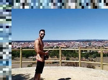 Me MASTURBO en el mirador de la ciudad de LEÓN, ESPAÑA