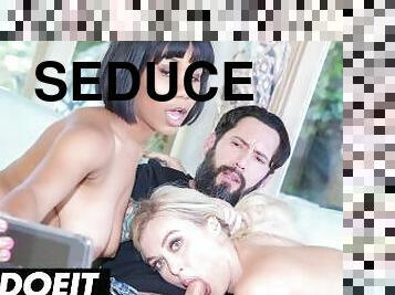 Natalia Starr & Jenna Foxx Seduce Rich Man Into Hot Threesome For A Sex Tape - SCAM ANGELS